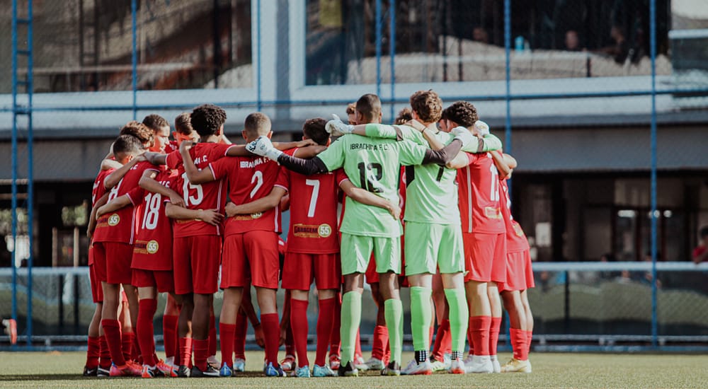 Fla se isola na ponta do Brasileirão Feminino ao derrotar